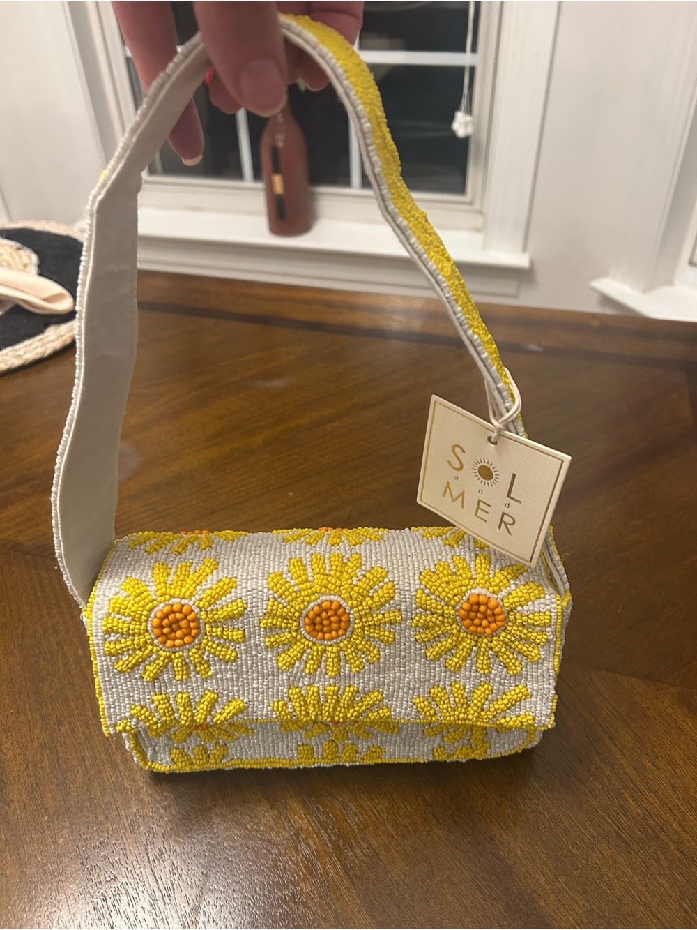 NWT SOL and MER Daisy  🌼 beaded handbag.